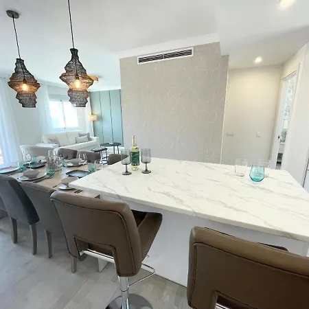 Modern 2br With Sea Views In Very Center Of Marbella