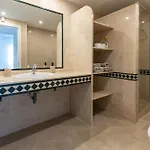 Modern 2br With Sea Views In Very Center Of Marbella