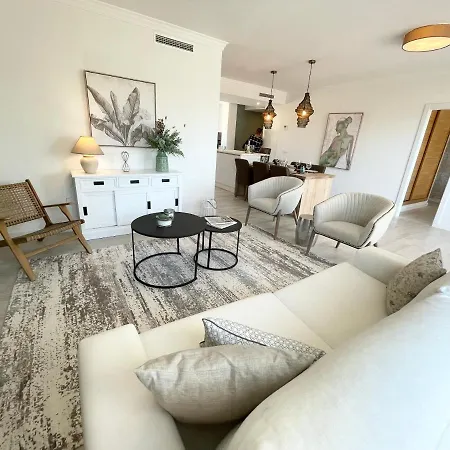 Modern 2br With Sea Views In Very Center Of