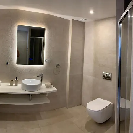 Apartment Modern 2br With Sea Views In Very Center Of *