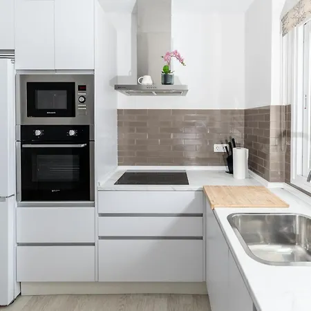 アパート Modern 2br With Sea Views In Very Center Of マルベーリャ