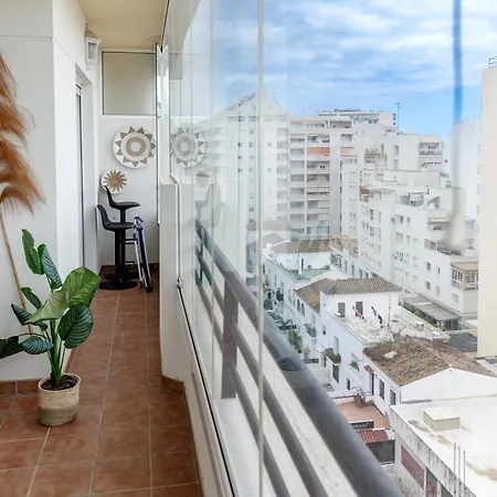 Modern 2br With Sea Views In Very Center Of Марбелья