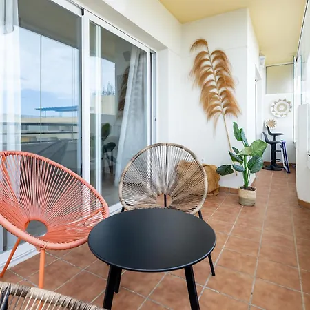 Modern 2br With Sea Views In Very Center Of アパート マルベーリャ