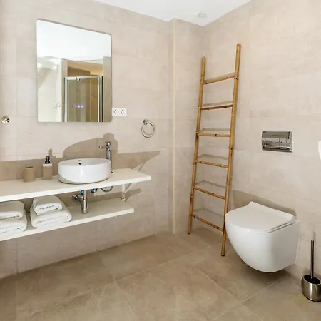 アパート Modern 2br With Sea Views In Very Center Of *