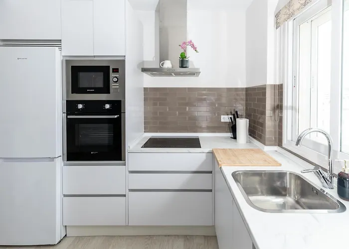 アパート Modern 2br With Sea Views In Very Center Of マルベーリャ