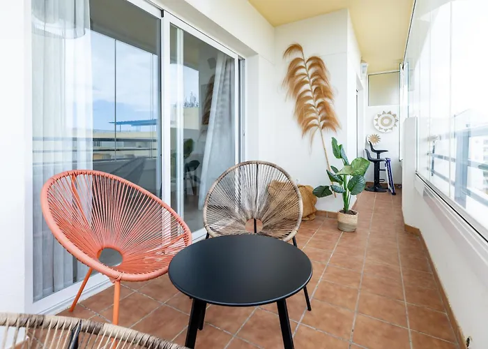 Modern 2br With Sea Views In Very Center Of アパート マルベーリャ