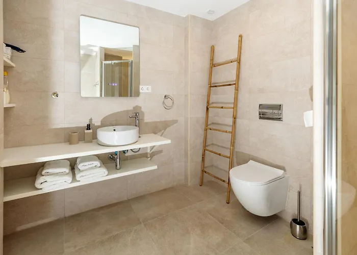 アパート Modern 2br With Sea Views In Very Center Of *