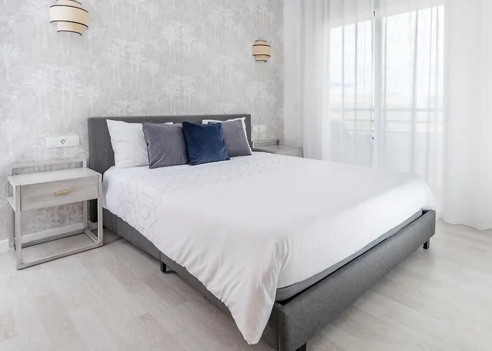 Modern 2br With Sea Views In Very Center Of *