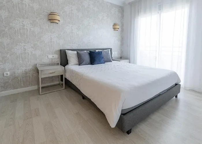 アパート Modern 2br With Sea Views In Very Center Of マルベーリャ