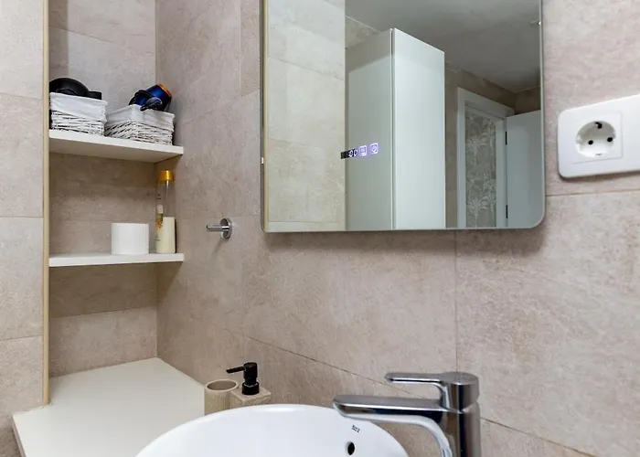 Modern 2br With Sea Views In Very Center Of