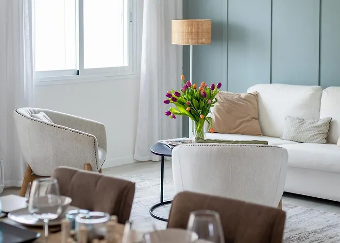 Modern 2br With Sea Views In Very Center Of