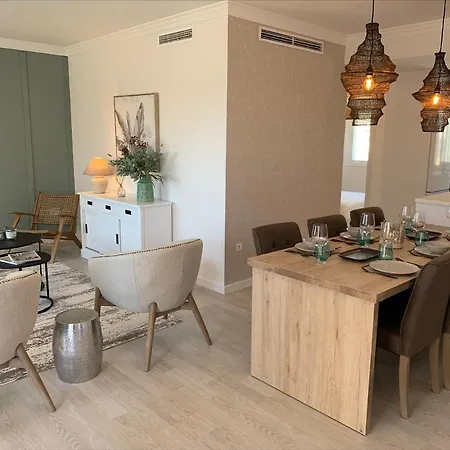 Modern 2br With Sea Views In Very Center Of Apartment *