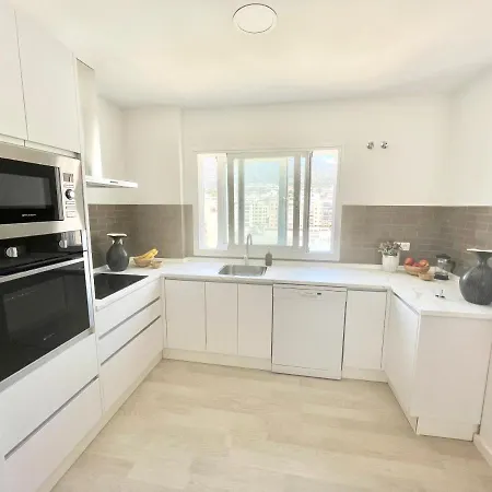 Modern 2br With Sea Views In Very Center Of Apartment Marbella