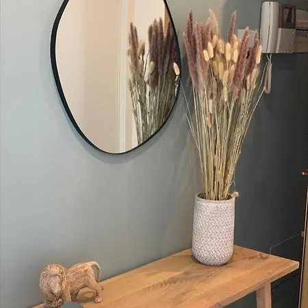 Apartmán Modern 2br With Sea Views In Very Center Of *